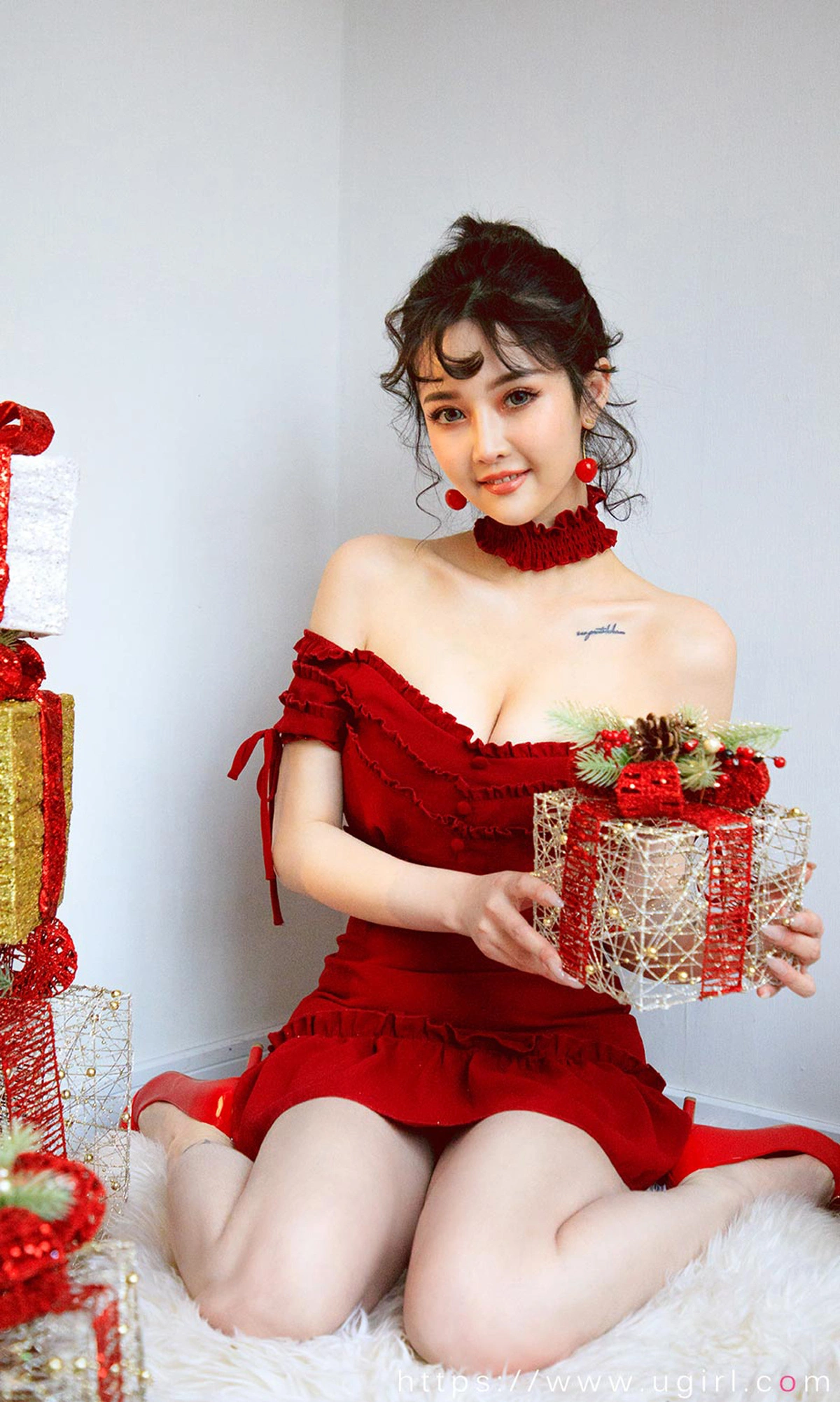 Ugirls尤果网 爱尤物专辑 - VOL.1672 圣诞限定 露儿 2